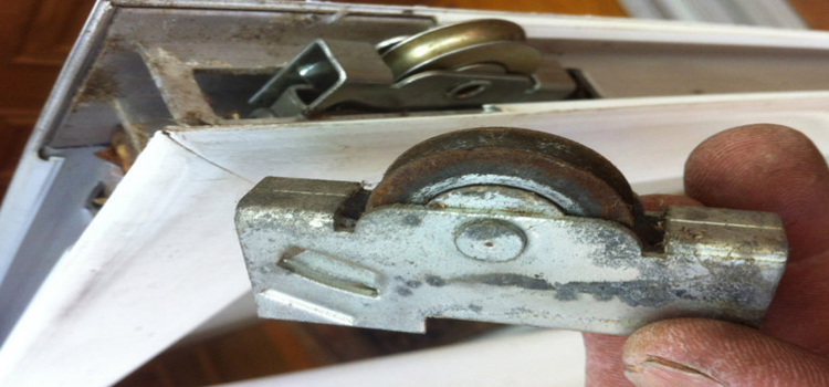 screen door roller repair in Hercules